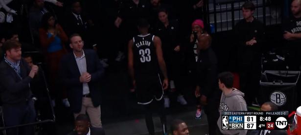 九游链接-人主场击败篮网，恩比德全场得分达分